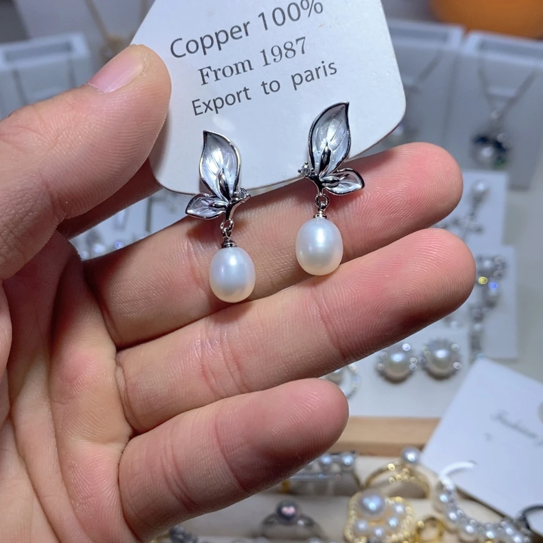 淡水珍珠银S925镶嵌耳饰