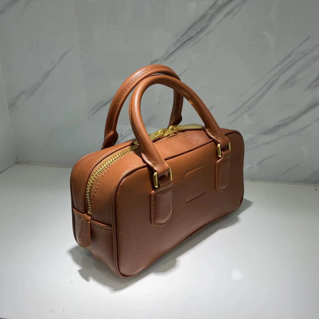 『高端玩家』J-6171-焦糖新款休闲百搭经典腋下斜跨女包