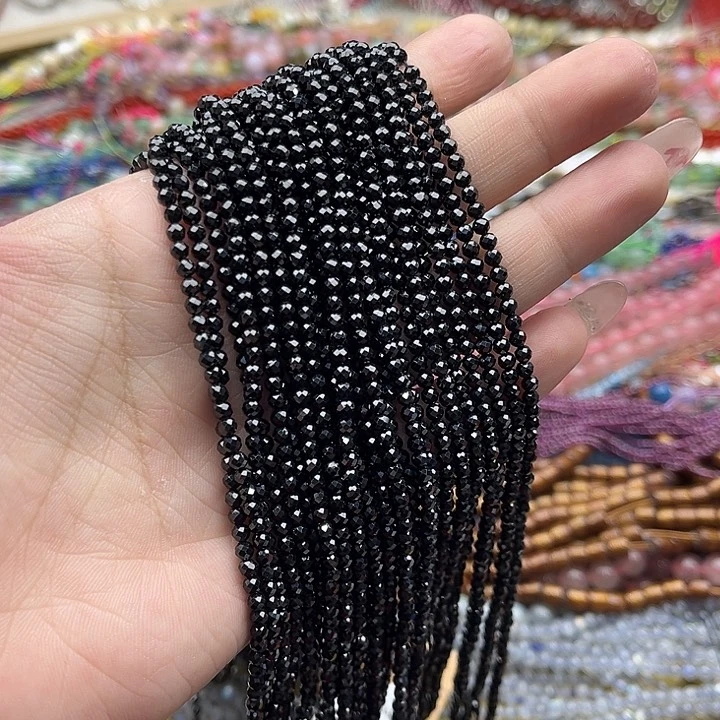 玛瑙/玉髓珠宝半成品未镶嵌一条3mn左右黑尖晶刻面