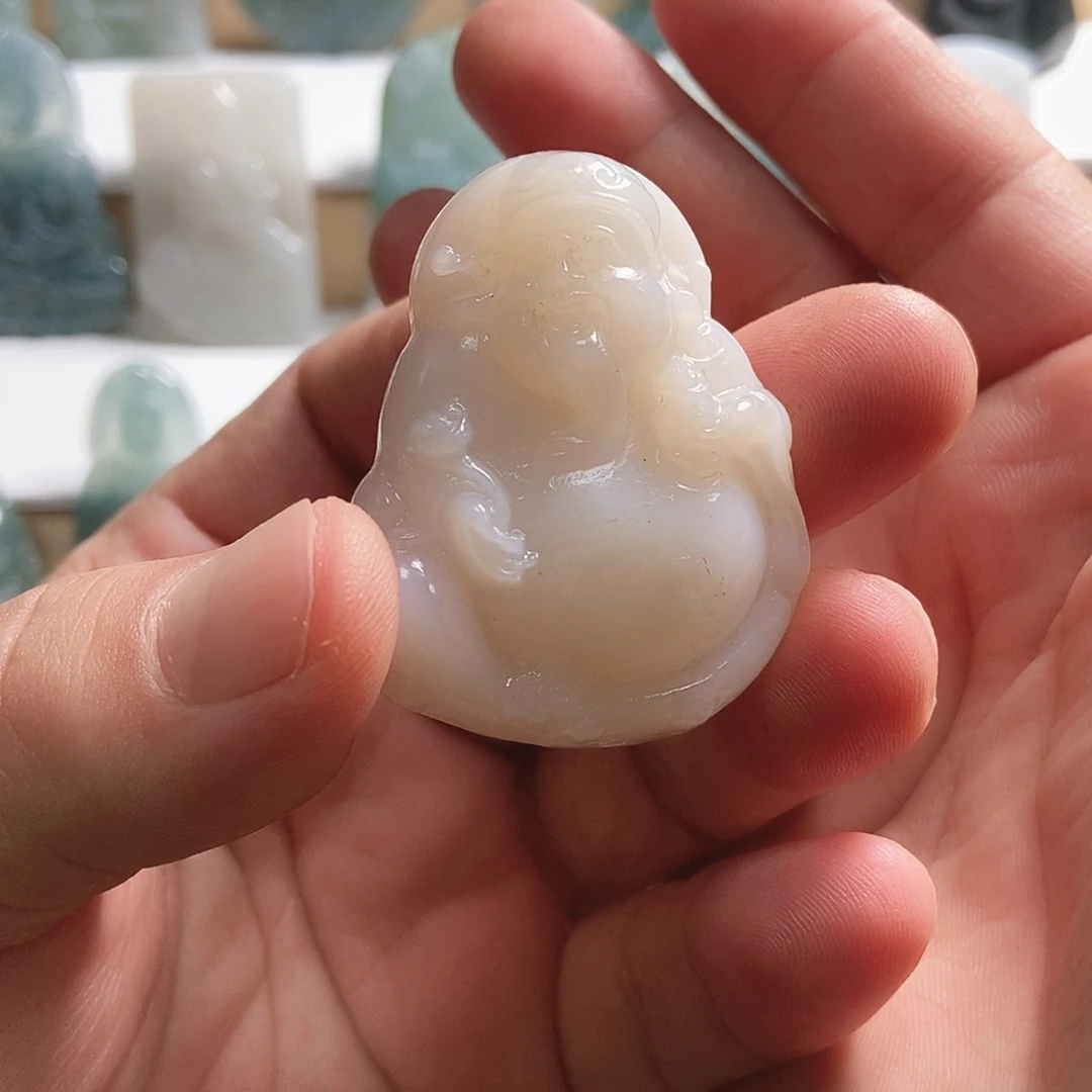 和田玉（黄玉）未镶嵌颈饰和田玉财神爷