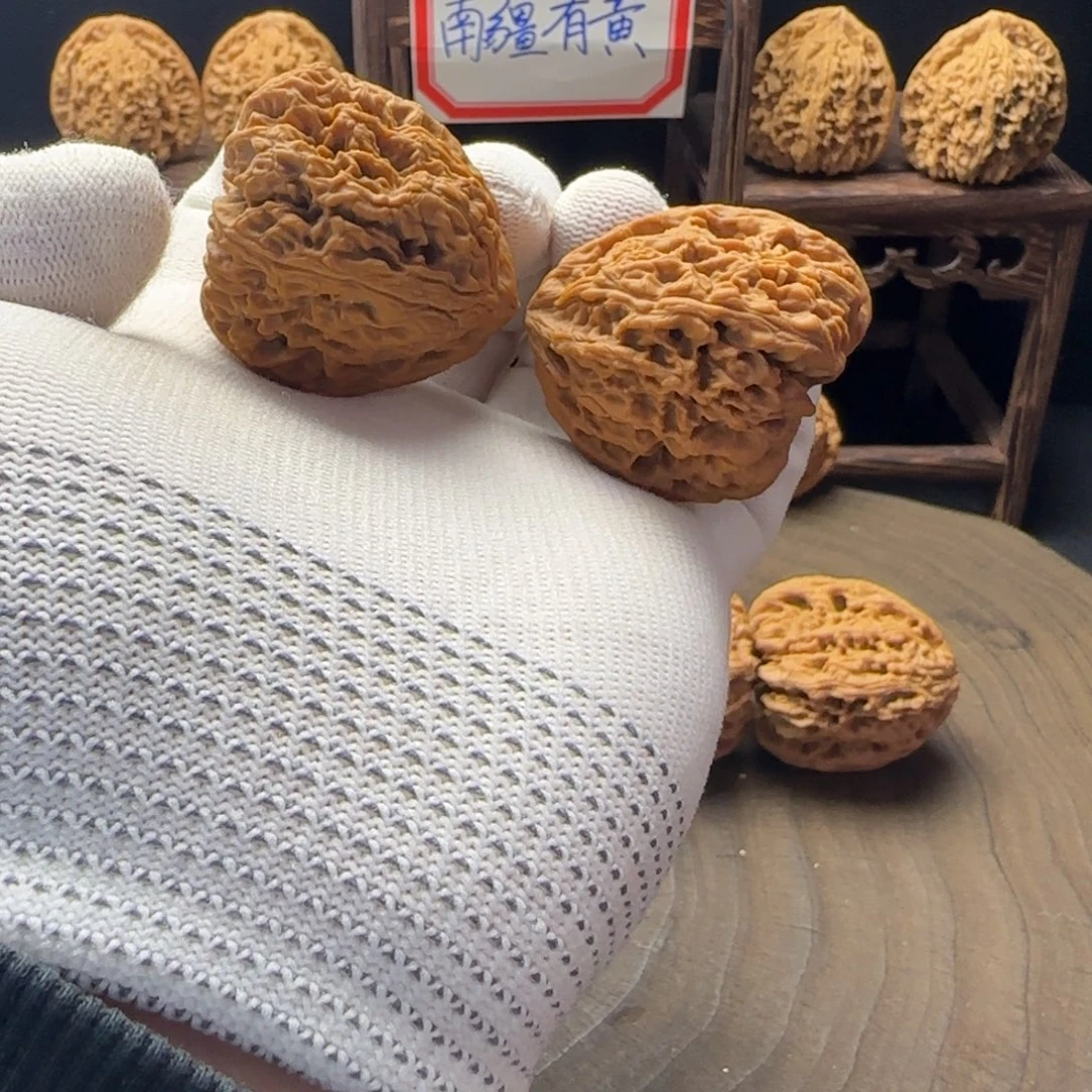 文玩核桃吊坠40天残