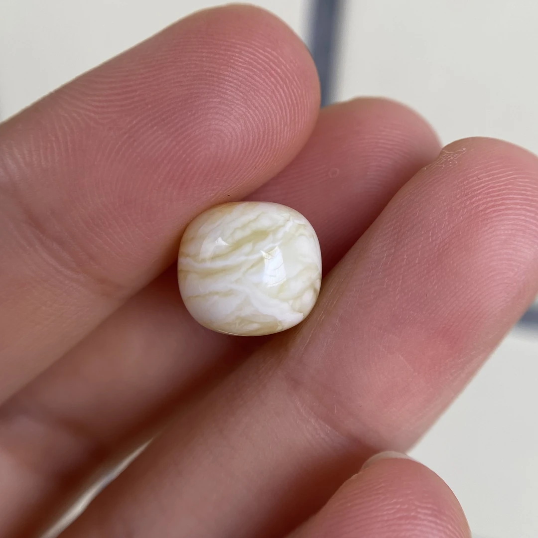 蜜蜡千层虎皮老型配饰11.2×10.2mm,花纹很妖,无优化保天然