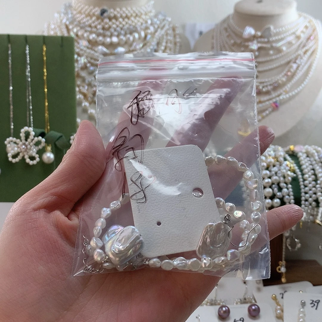 鹅****淡水珍珠银S925镶嵌颈饰