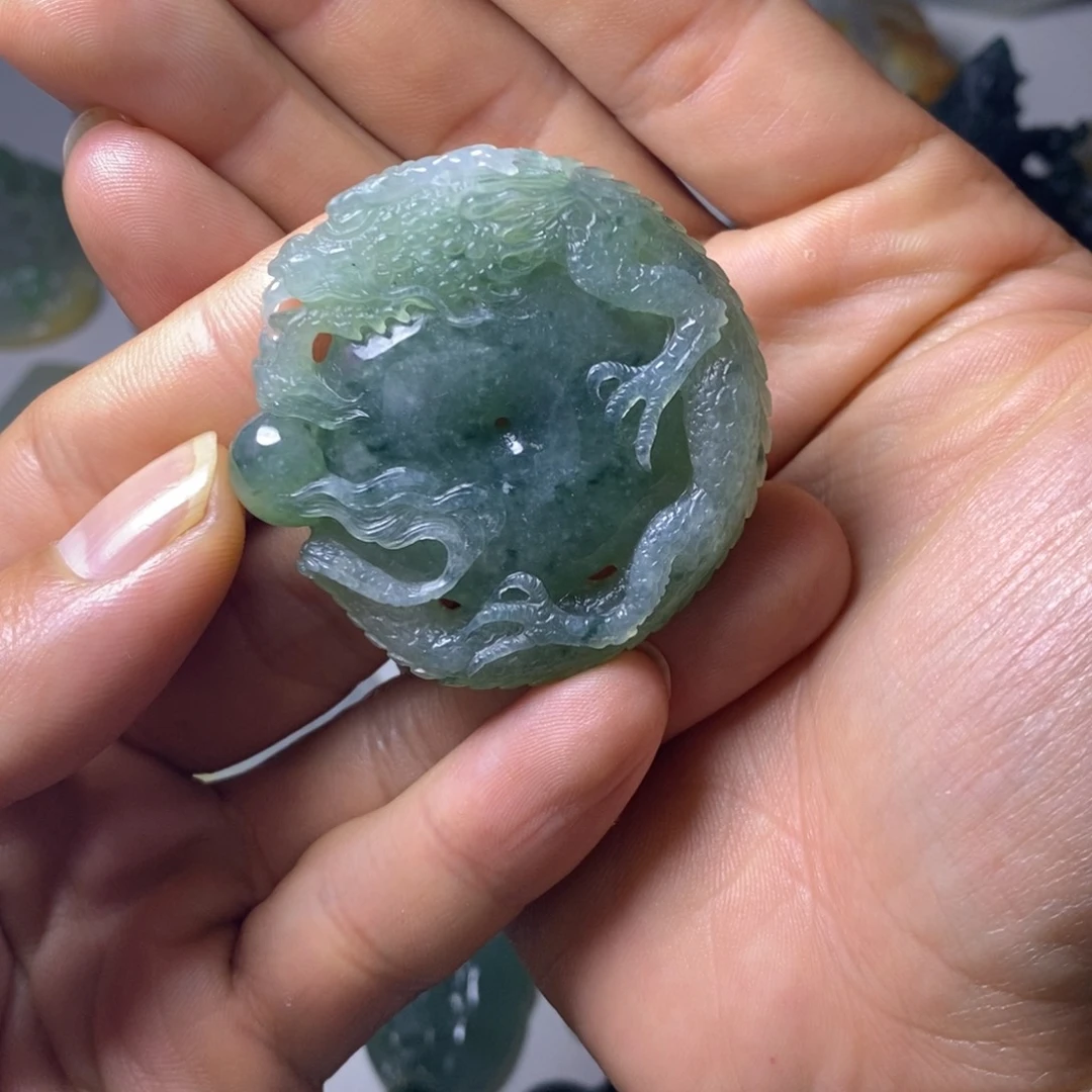 定制翡翠未镶嵌翡翠