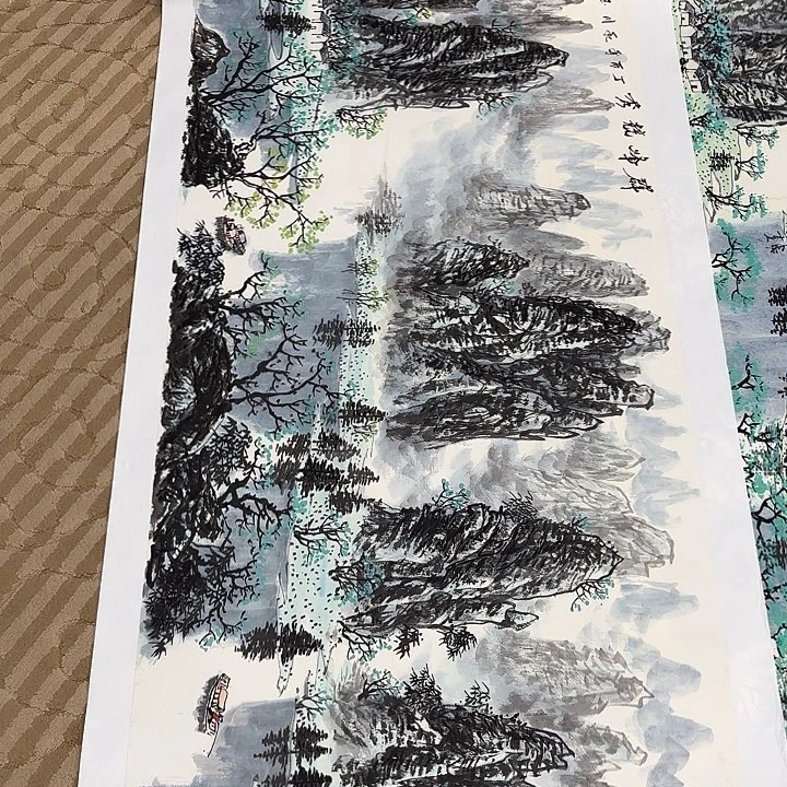 关***庄国画花鸟等图案四尺