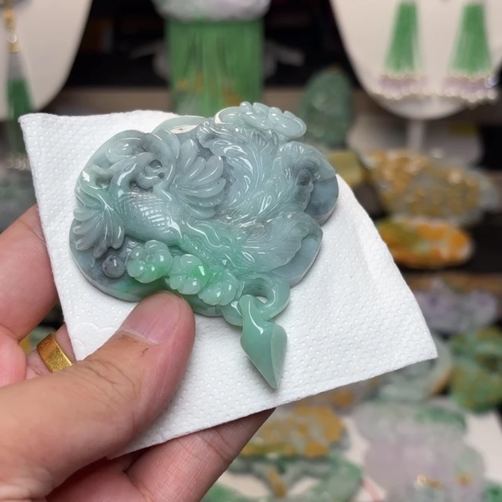 颈饰未镶嵌翡翠吊坠
