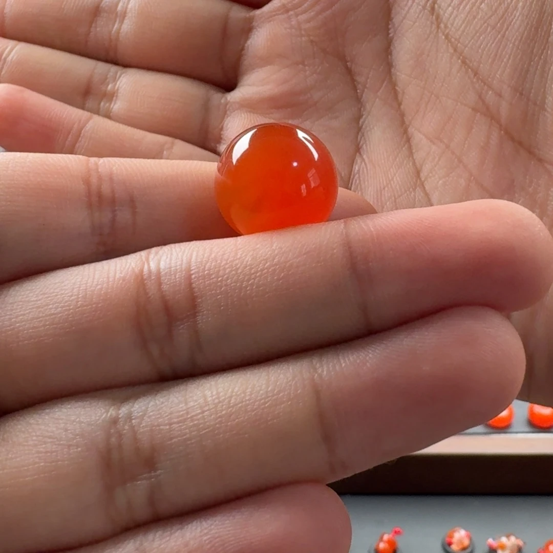 南红玛瑙未镶嵌圆珠15.7