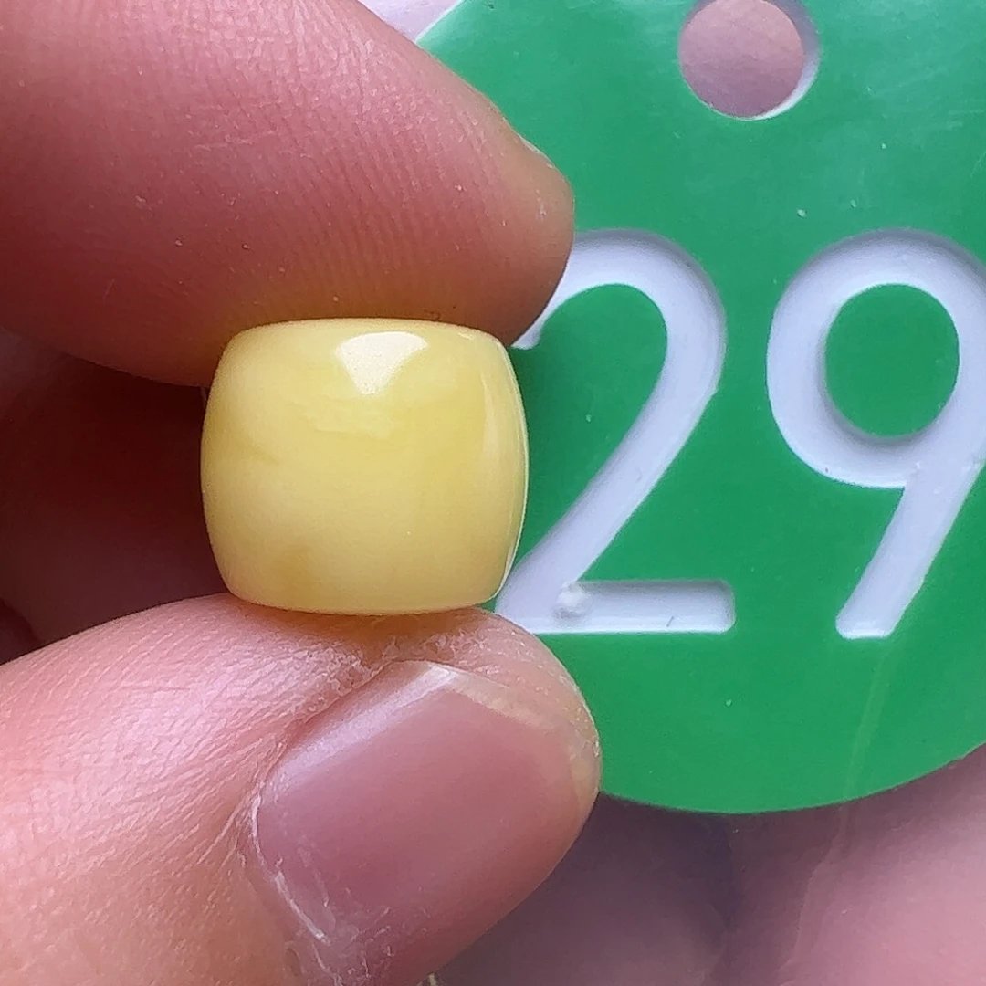 未镶嵌蜜蜡裸石10m m