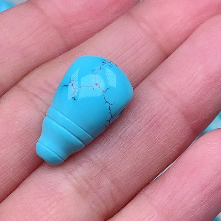 绿松石颈饰未镶嵌