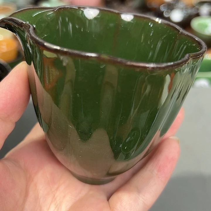 龙泉敬悦青瓷品茗杯微瑕