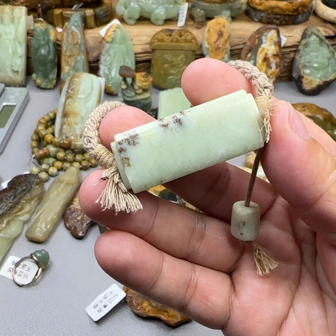 岫岩河磨玉（透闪石质玉）未镶嵌珠宝奇石