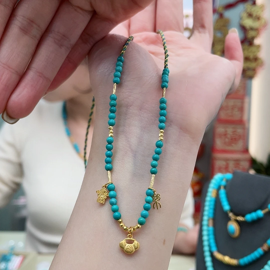 绿松石颈饰18K金镶嵌