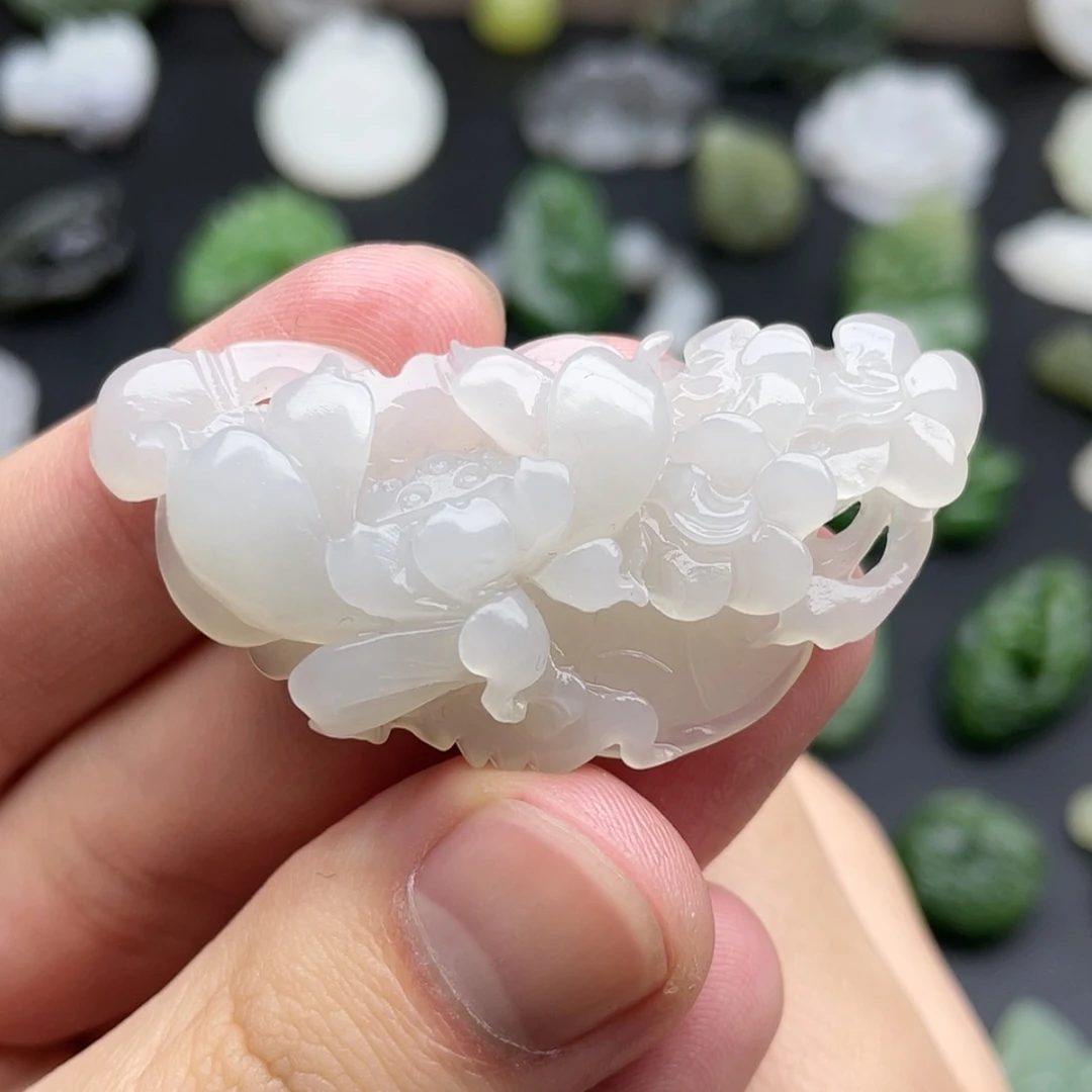 【闪购商品】颈饰未镶嵌和田玉