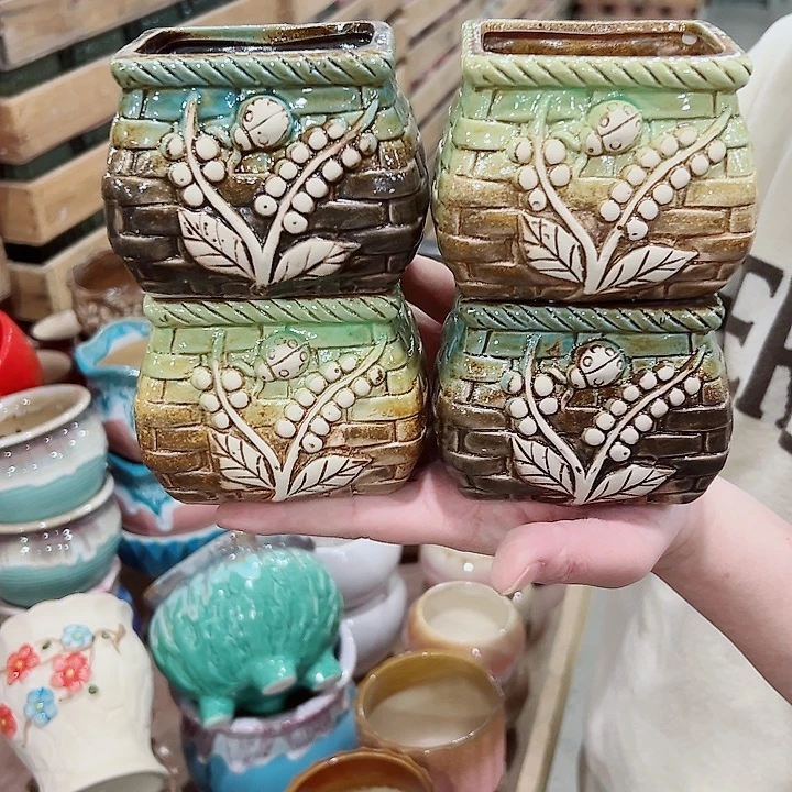 有孔.凑满10元发货多肉陶瓷花盆！