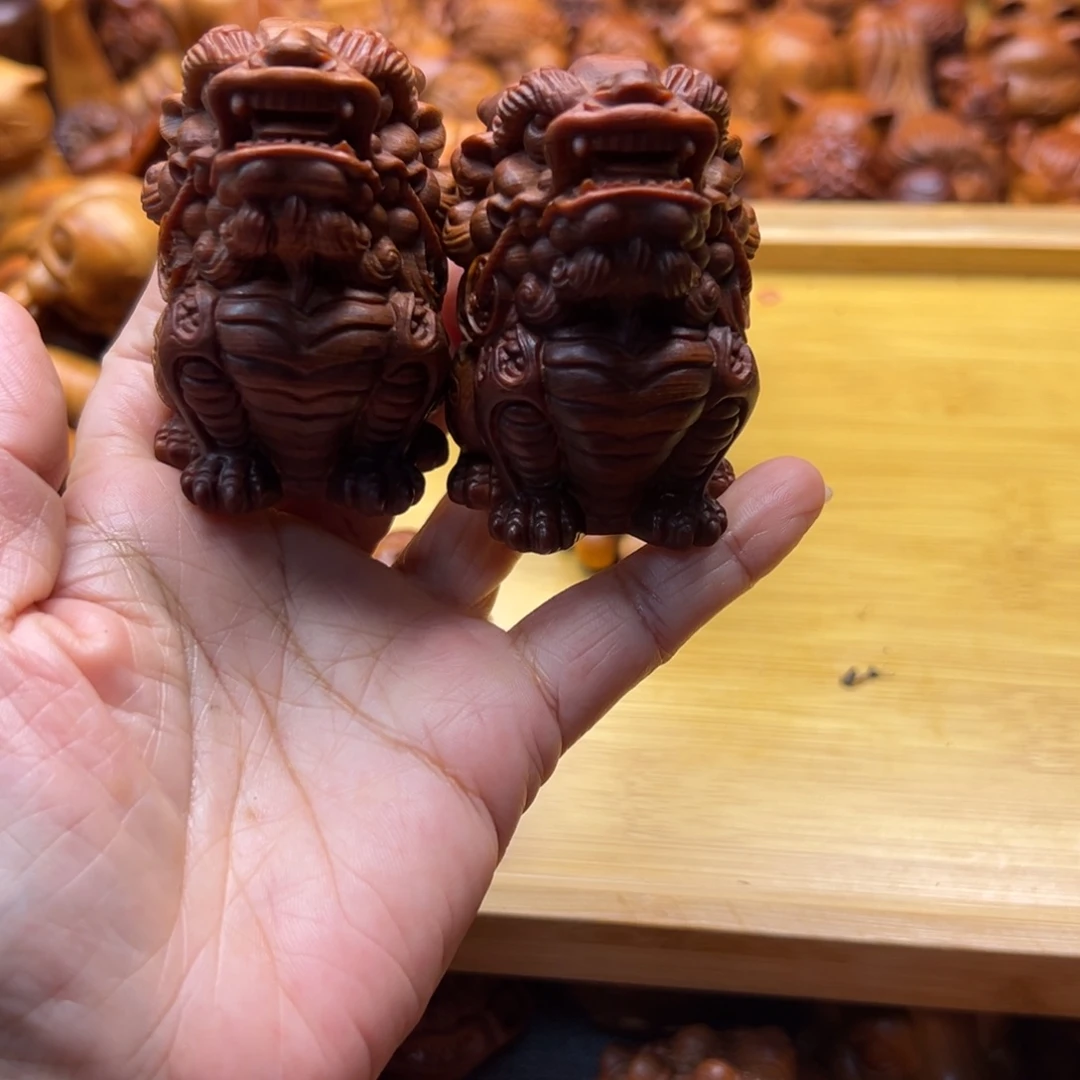 ****٭柏木（崖柏）崖柏陈化老料手把件