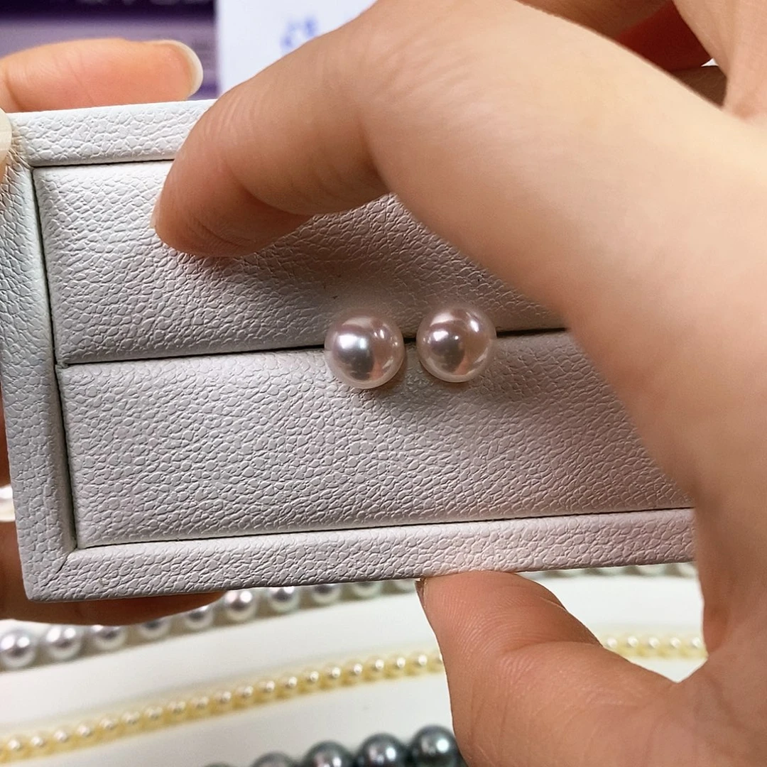 海水珍珠耳钉18K金镶嵌9m日本海水珍珠耳钉（特选品质）
