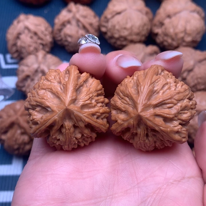 文玩核桃吊坠流**下御龙