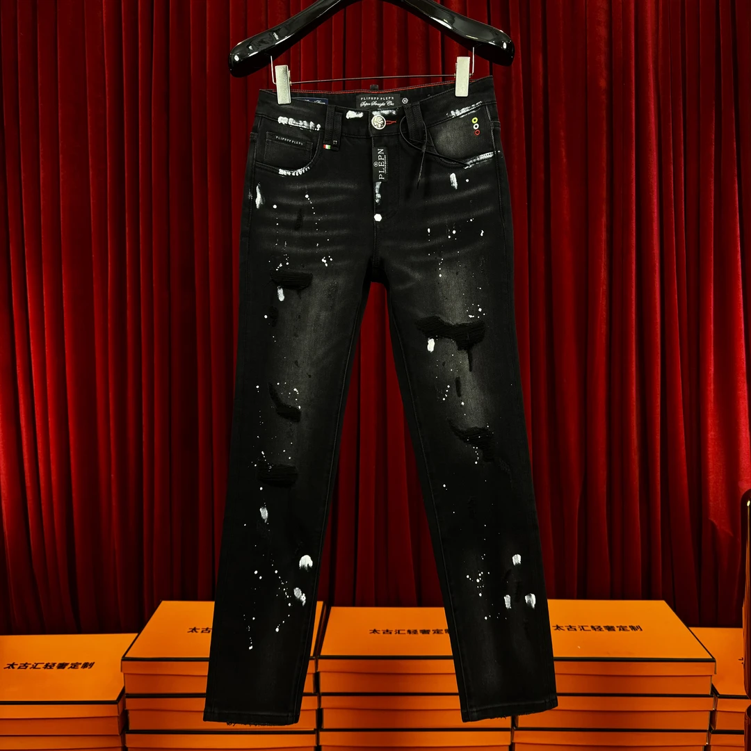 PLIPHPP PLEPN正品 奢潮秋冬 高端男士小直筒破洞镶钻黑色牛仔裤