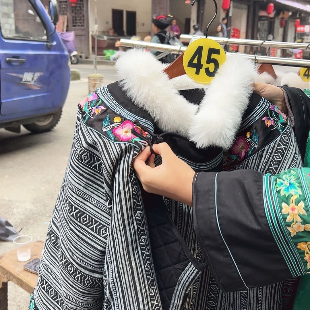 湘西苗族刺绣大花加棉