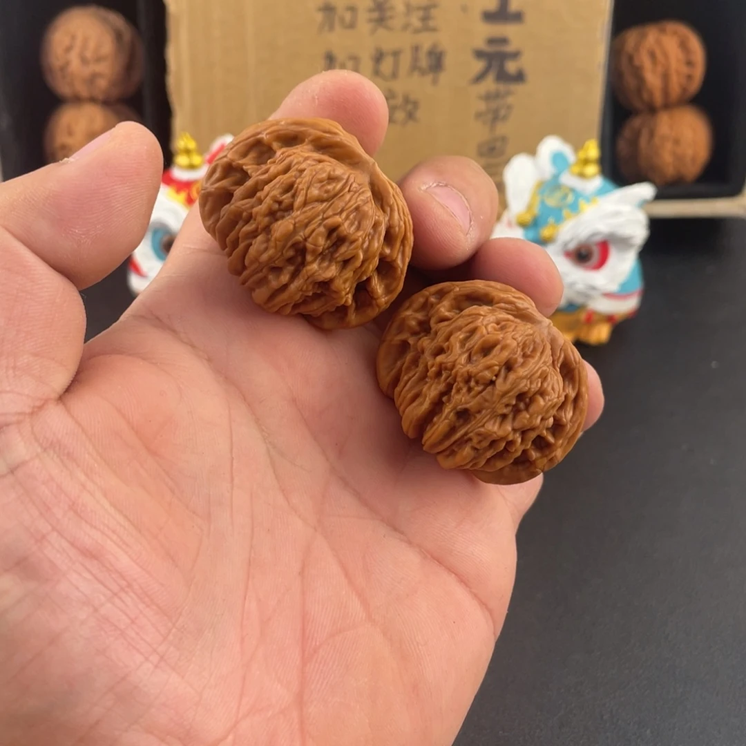 少***叔文玩核桃吊坠楼子