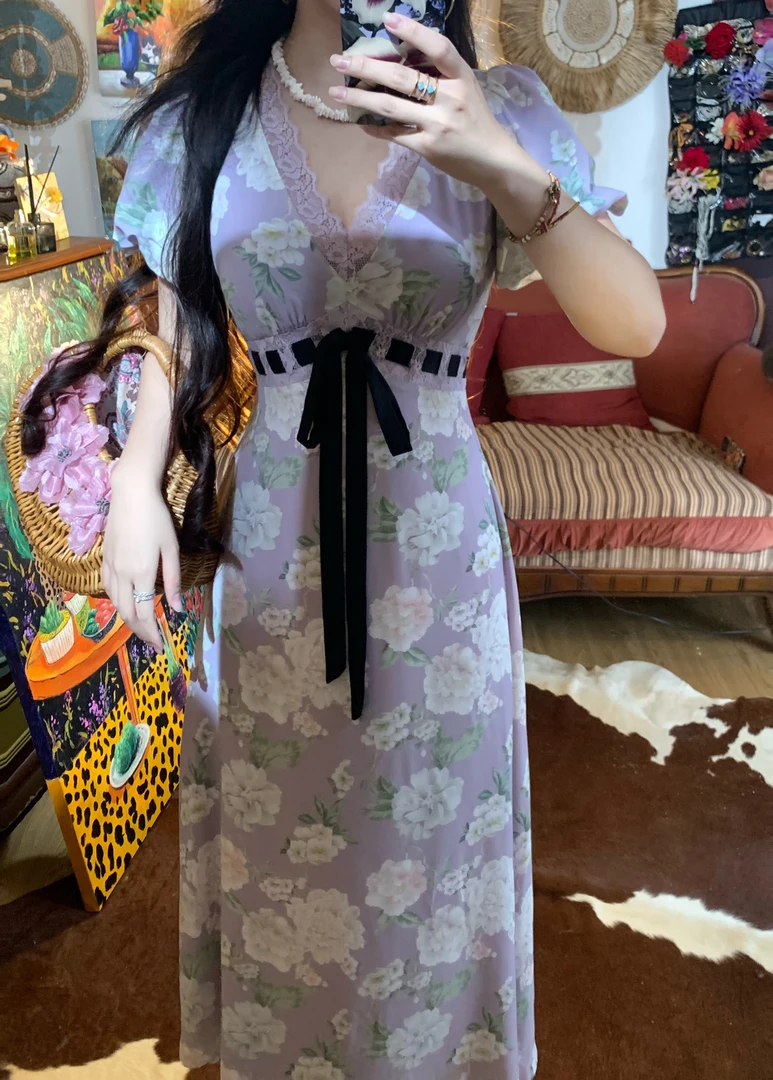 《新品》2025夏季法式紫色芍药V领气质收腰连衣裙长裙M149