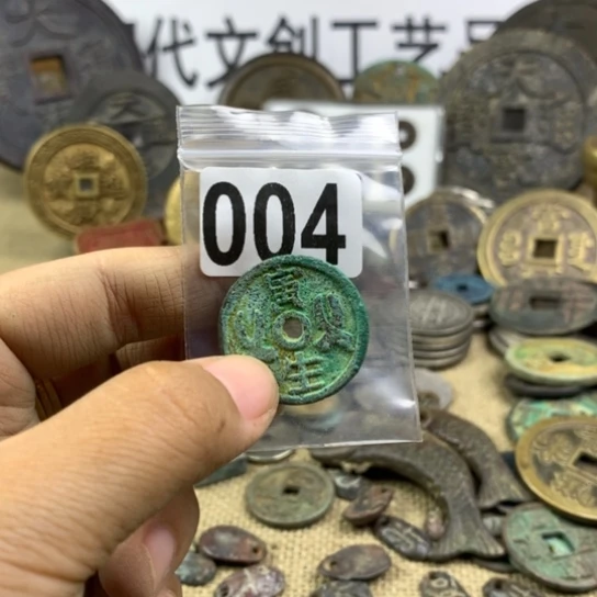 用***石铜现代文创工艺品