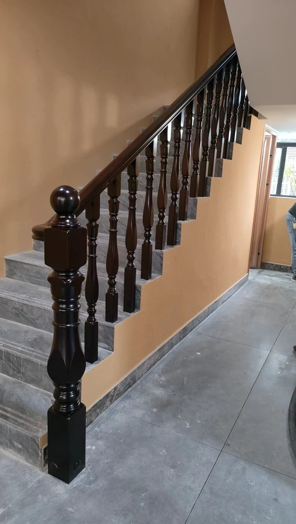 泰国橡木八方柱型黑胡桃