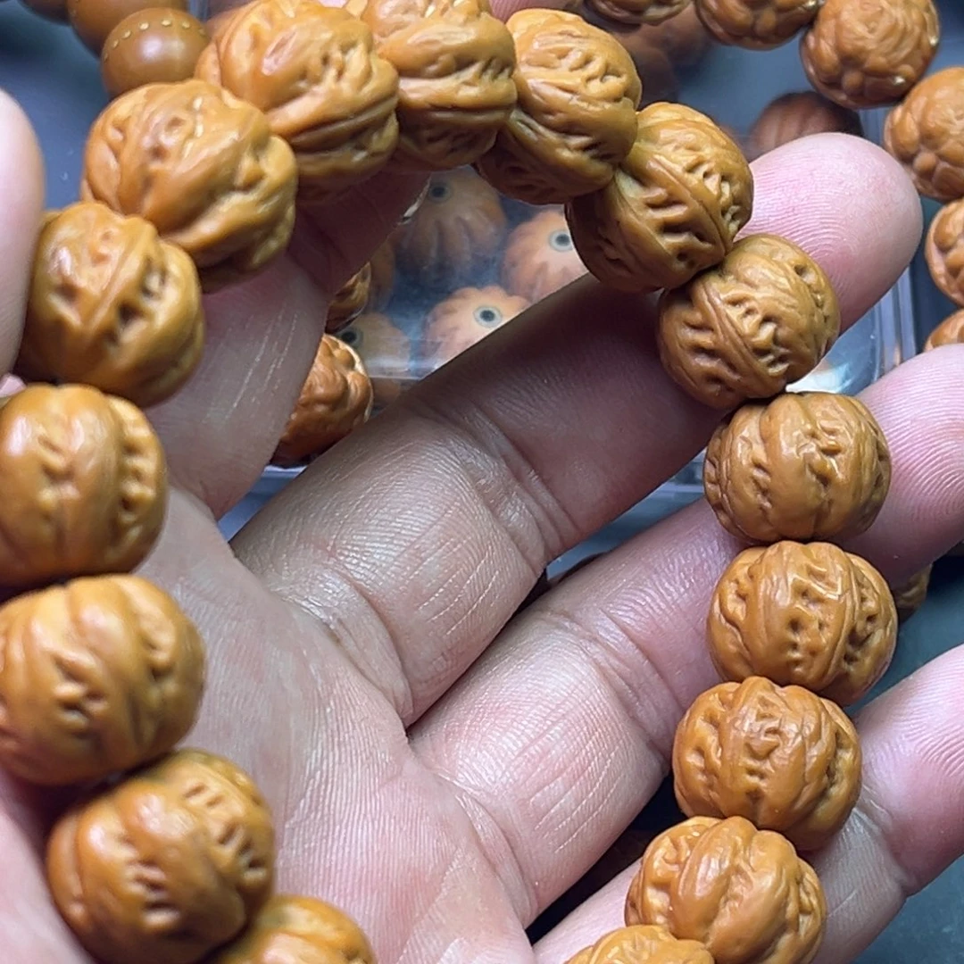 吊坠猴头核桃八棱