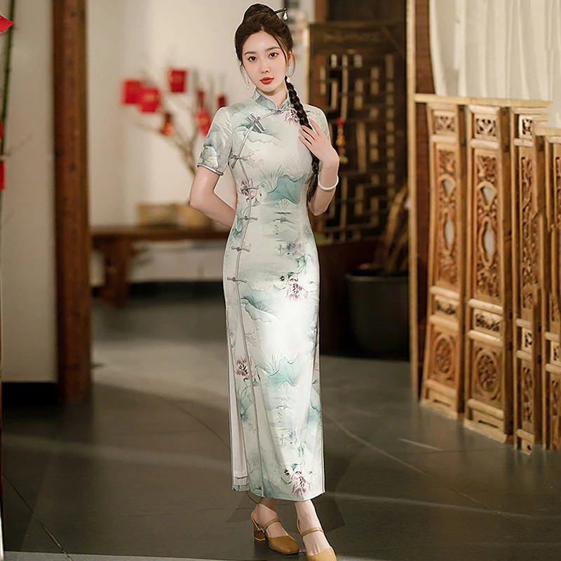 八扣双层新中式长款改良2024新款女国风复古老上海走秀演出服