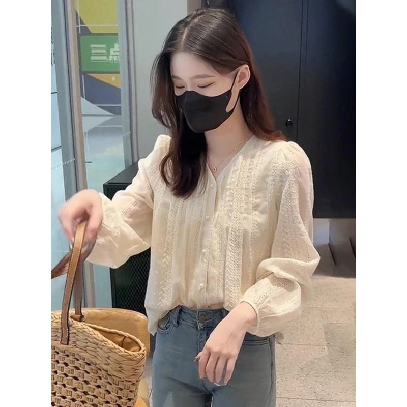 设计利基长袖蕾丝衬衫2025春秋季新款流行提花绣花法国风格上衣