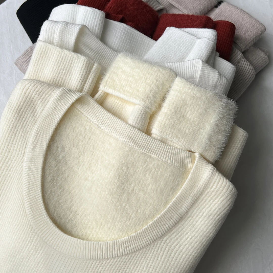 杏色U领加厚一体绒长袖针织衫女2025年秋冬季修身内搭打底衫上衣