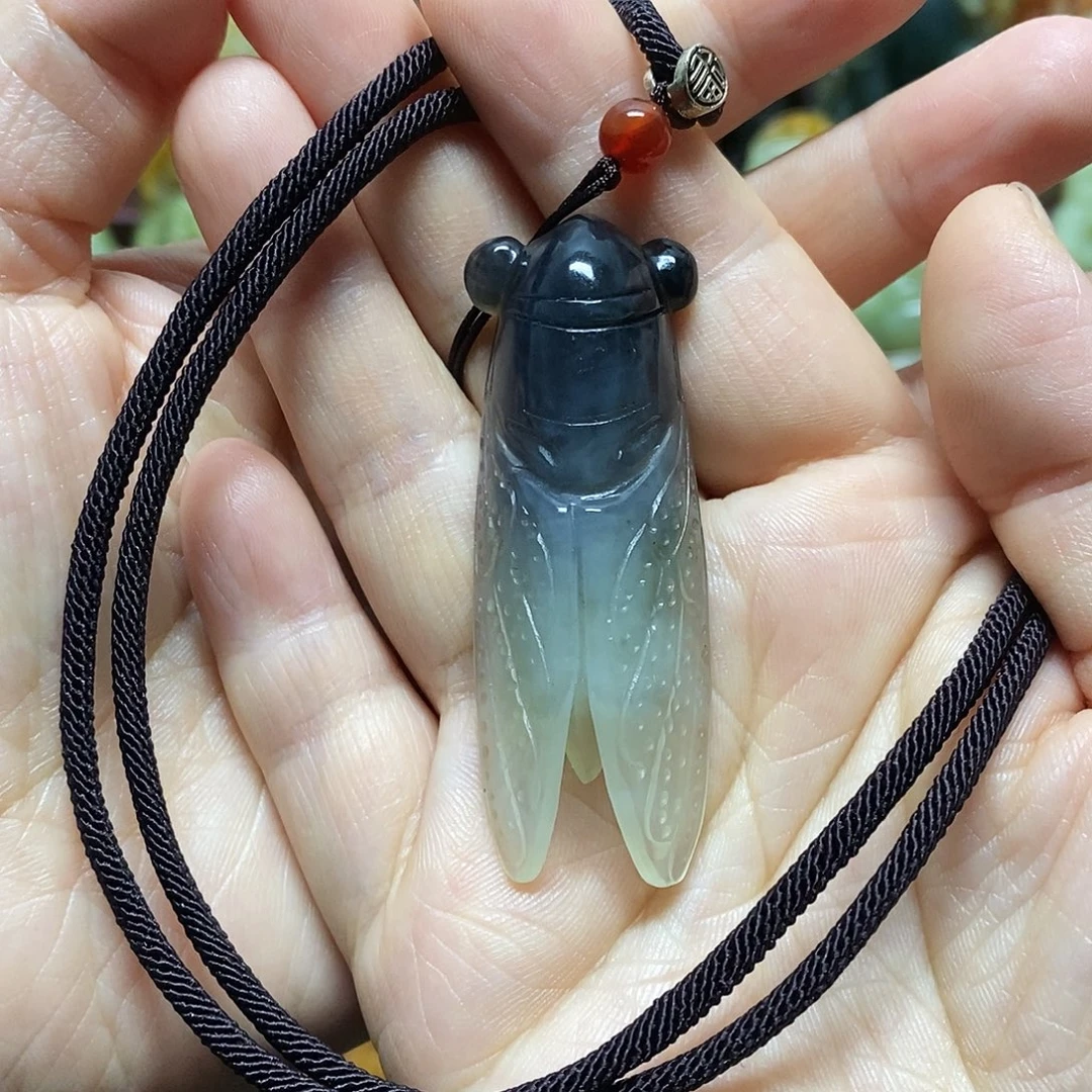 岫玉未镶嵌吊坠(赠链)