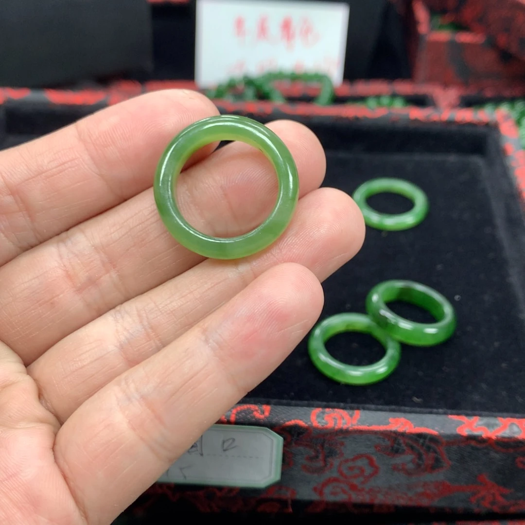 【闪购商品】和田玉戒指未镶嵌默*?