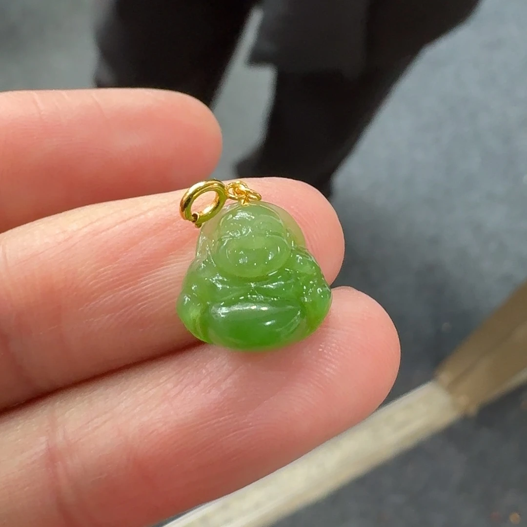 和田玉佛18K金镶嵌33陆姐卡12左右