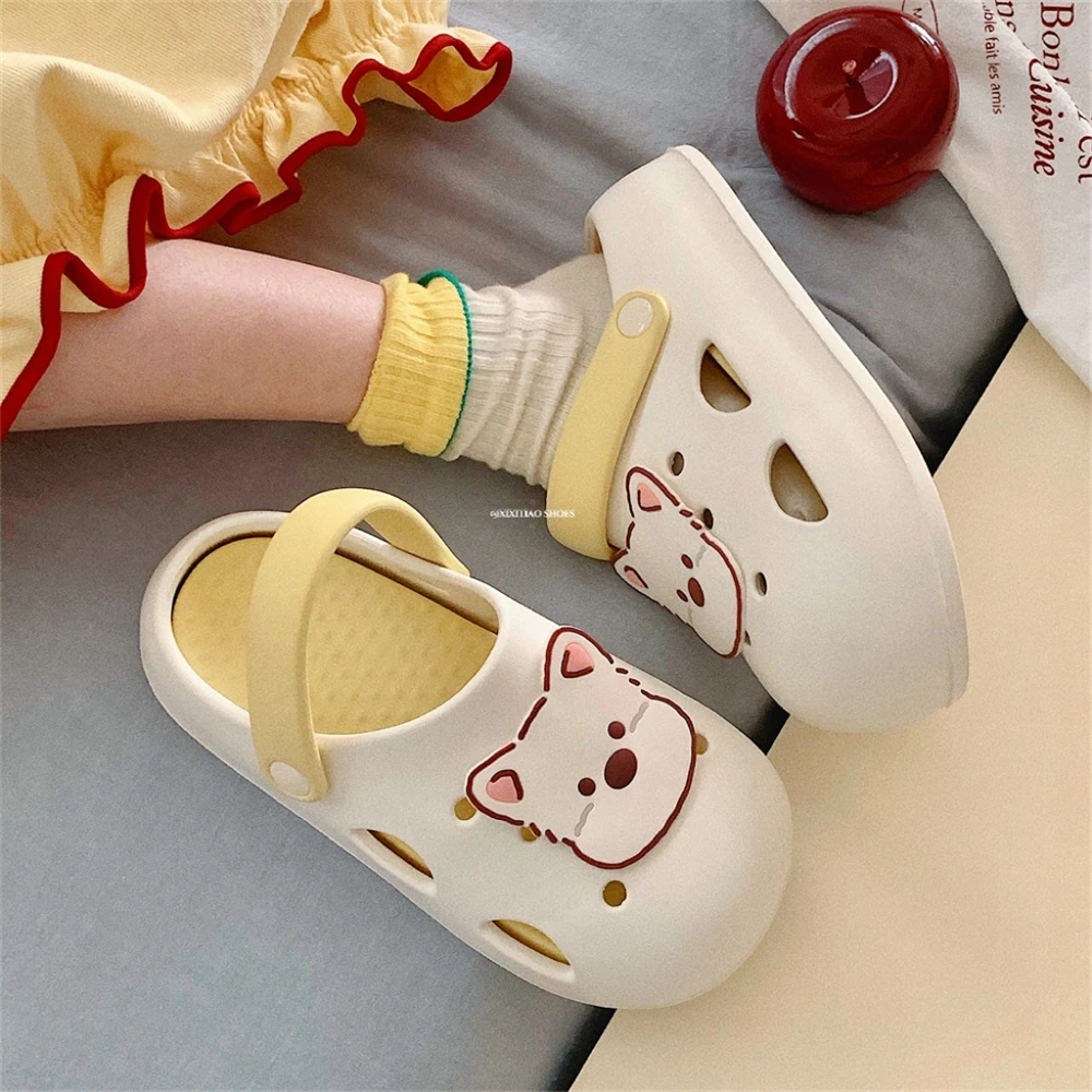 女时尚拼色夏ins可爱小白狗洞洞鞋网红外穿防滑厚底少女心凉拖鞋