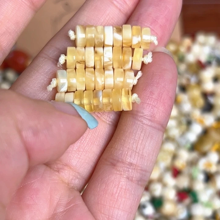 未镶嵌蜜蜡裸石6mm随机发货一组