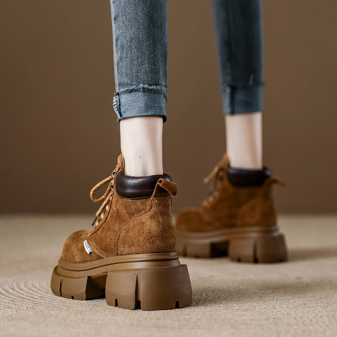 磨砂皮真皮短靴2025秋季新款马丁靴时尚粗跟单靴英伦风棕色靴子女