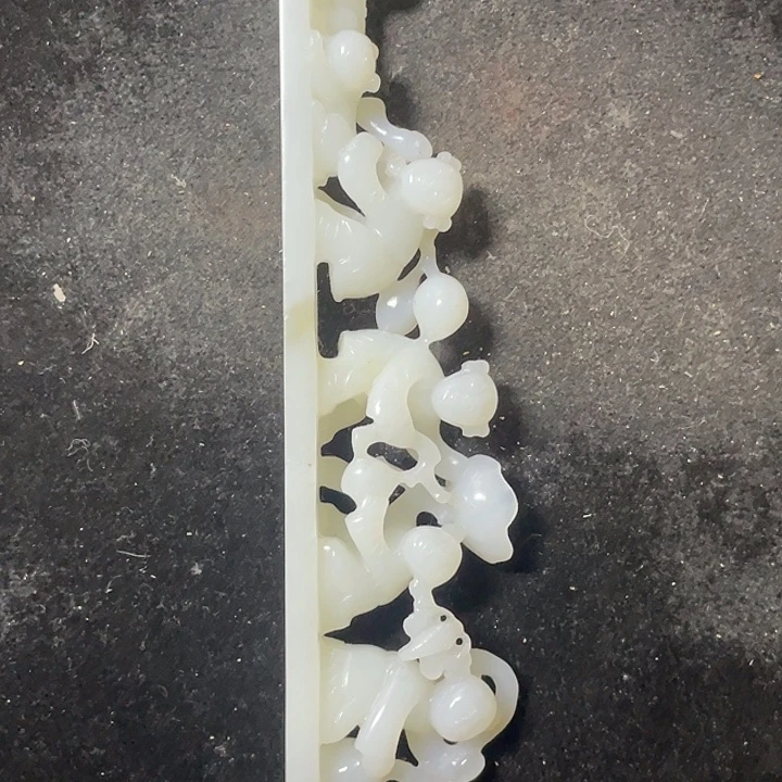 桃***宫和田玉未镶嵌挂件