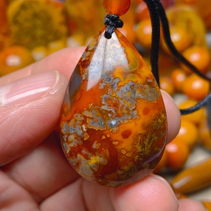 玛瑙/玉髓未镶嵌吊坠