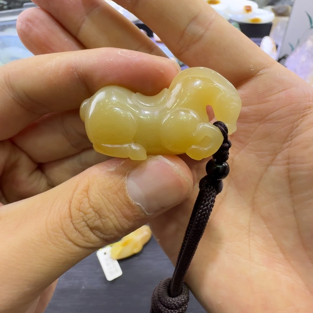 和田玉未镶嵌吊坠(赠链)新疆和田玉糖玉马
