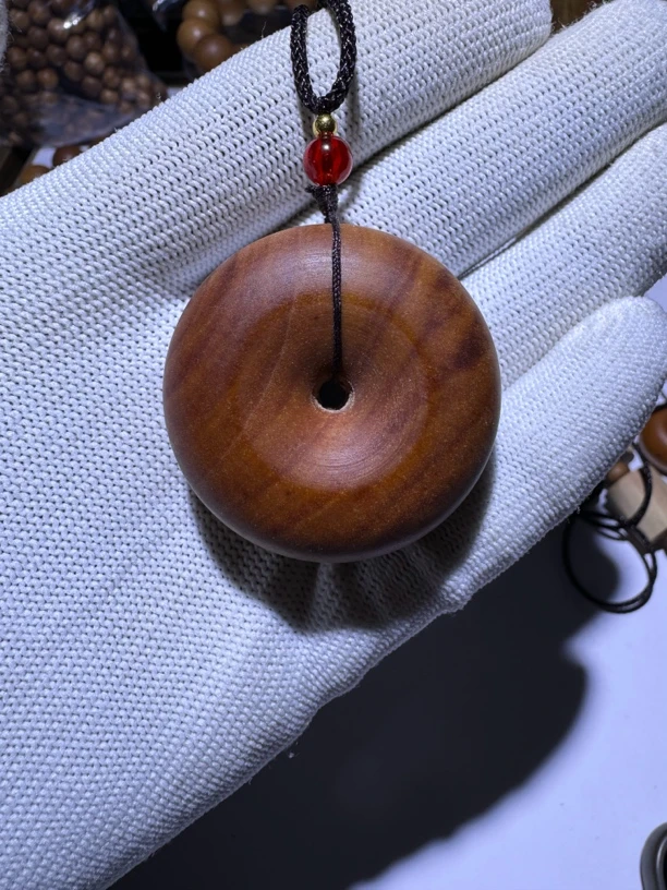 迈索尔老山檀香平安扣面包圈4.0×1.8尺寸