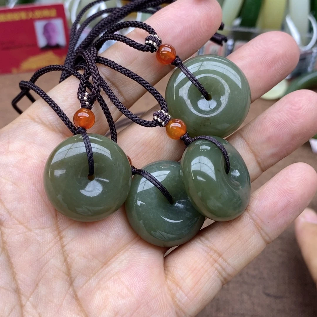 和田玉未镶嵌吊坠(不含链)