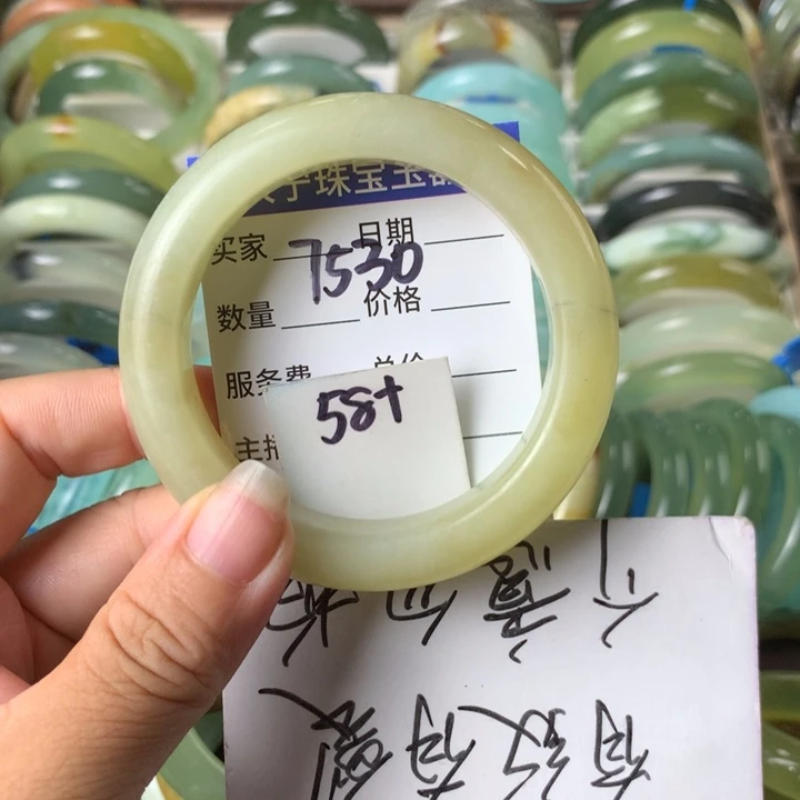 未镶嵌蛇纹石玉手镯7530