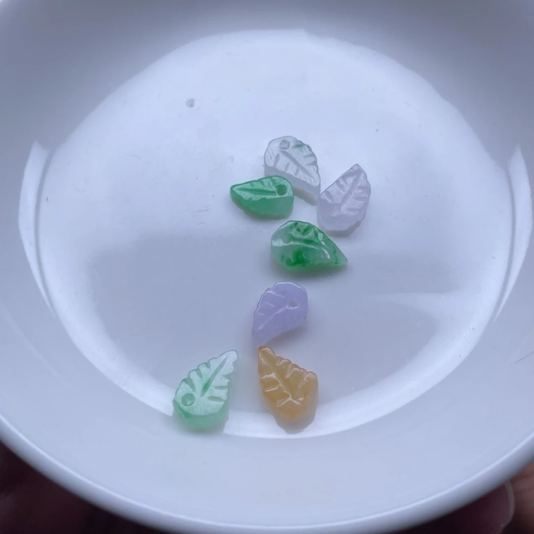 翡翠散珠小树叶7颗