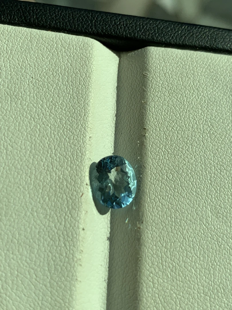 精品圣玛利亚海蓝宝全净玻璃体爆闪满火彩精切1.88克拉