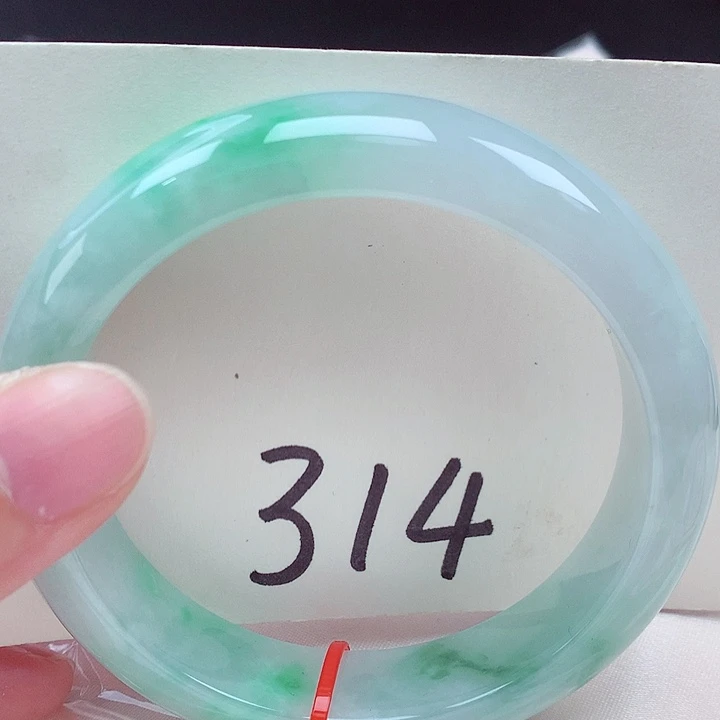 翡翠未镶嵌手镯翡翠