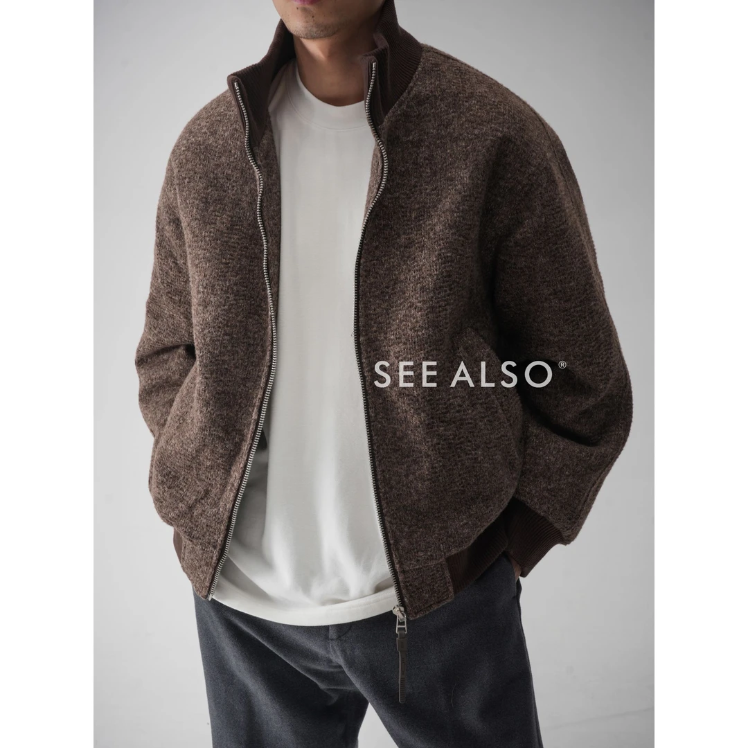 SEE ALSO『国王的礼物』90白鸭绒毛呢立领新贵老钱风保暖拉链羽绒服