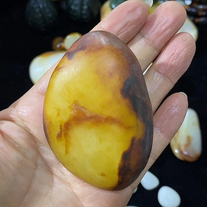 和田玉（糖玉）未镶嵌挂件