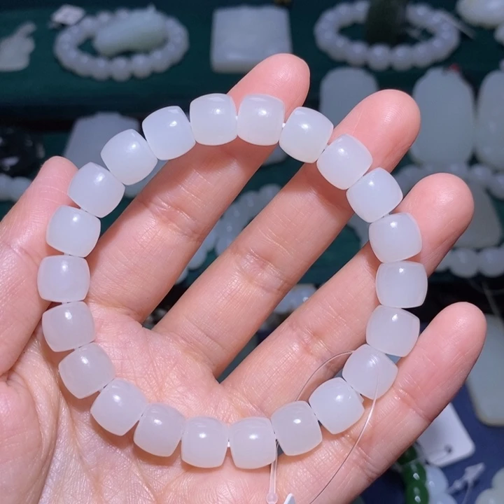 和田玉颈饰未镶嵌卡10mm