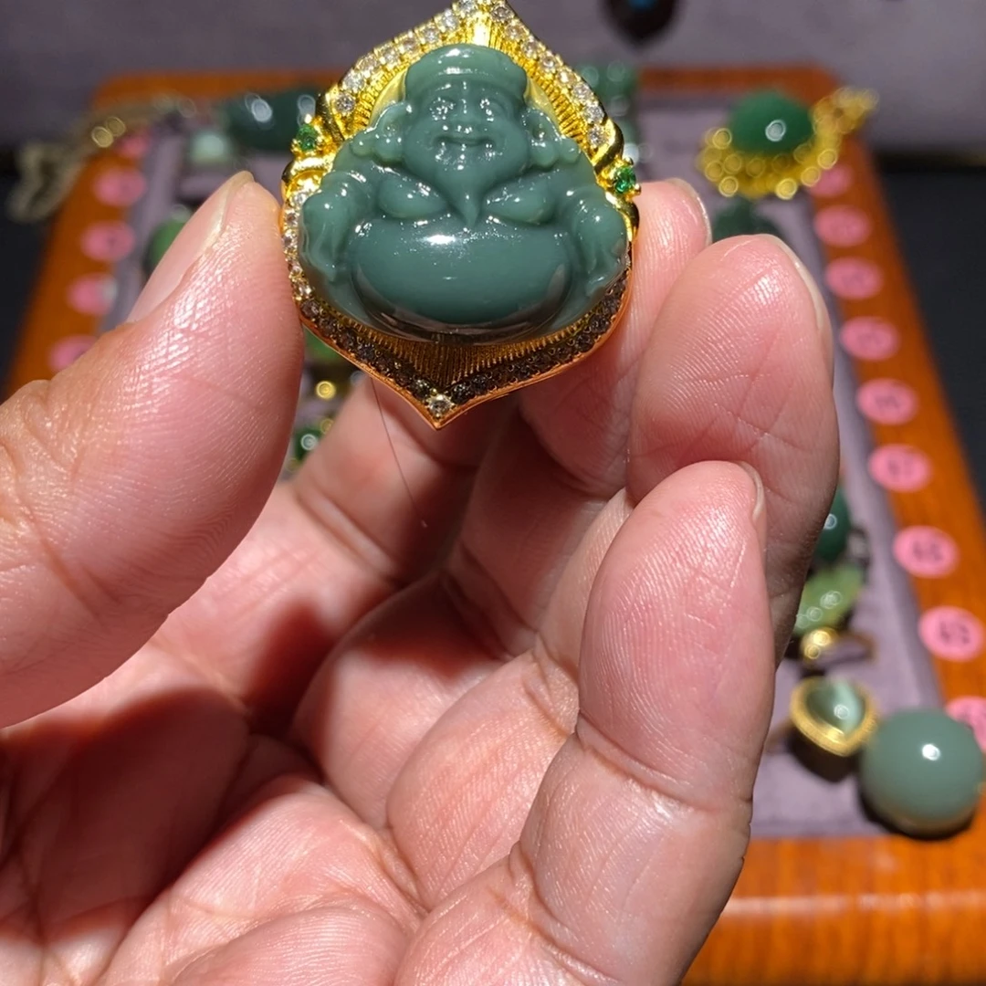 和田玉（碧玉）未镶嵌颈饰